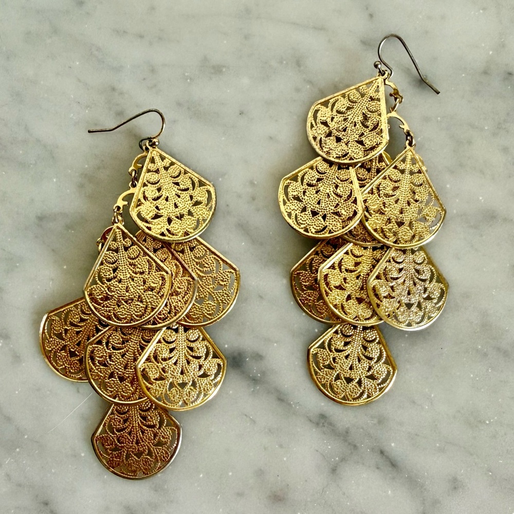 Fashion Gold Dangle Earrings